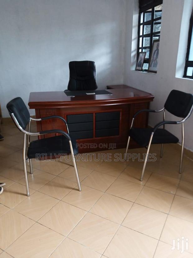 Modern Executive Office Set Up