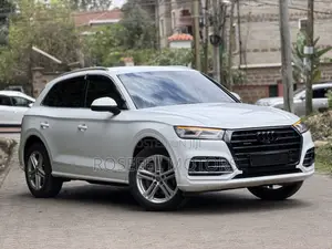 Audi Q5 2.0T Premium AWD quattro 2017 White