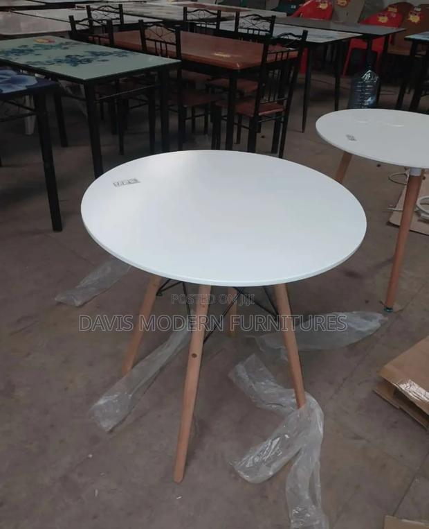 Round Marble Table - main view