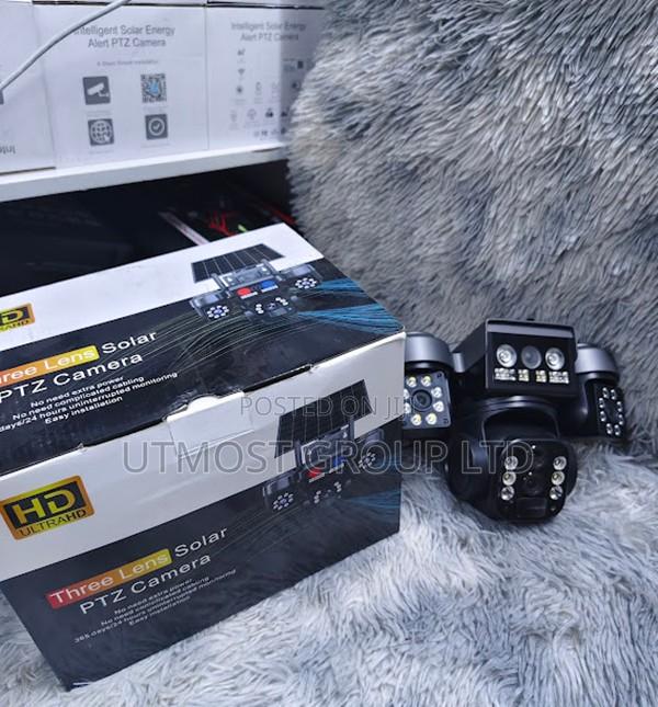V380 4g Triple Camera Outdoor Dual Solar Panels