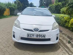 Toyota Prius 2012 White