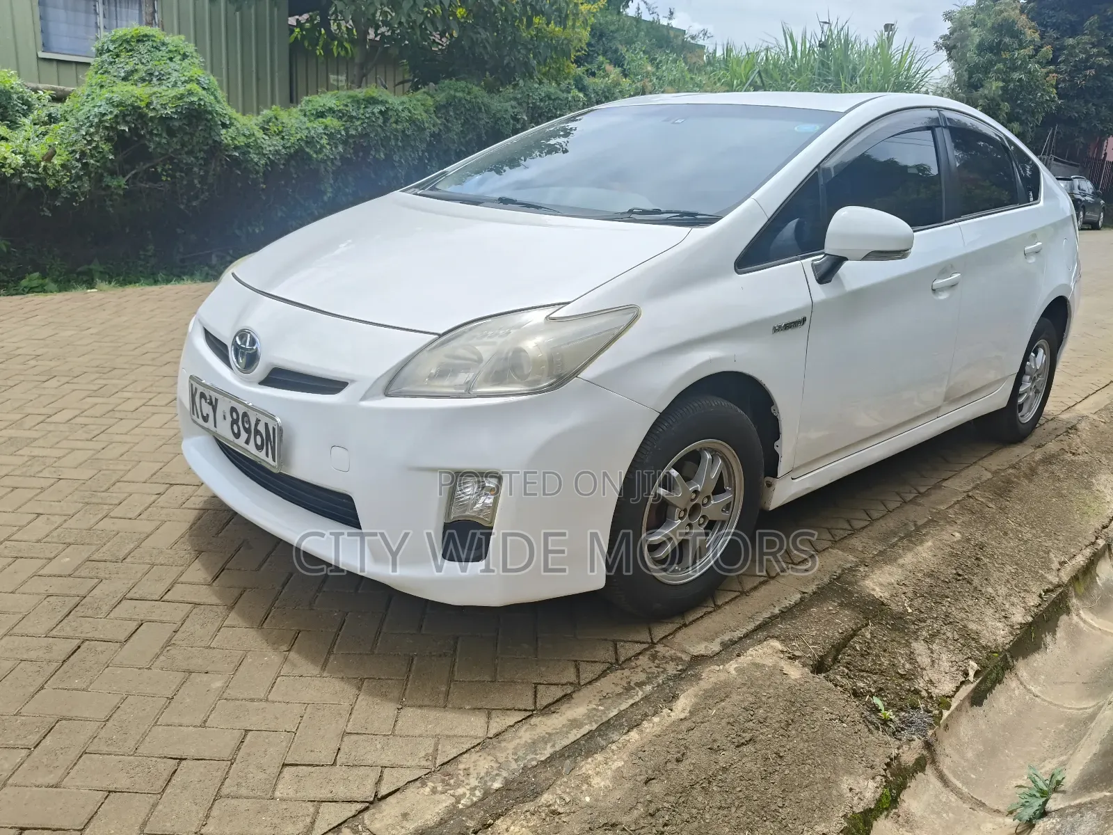 Toyota Prius 2012 White