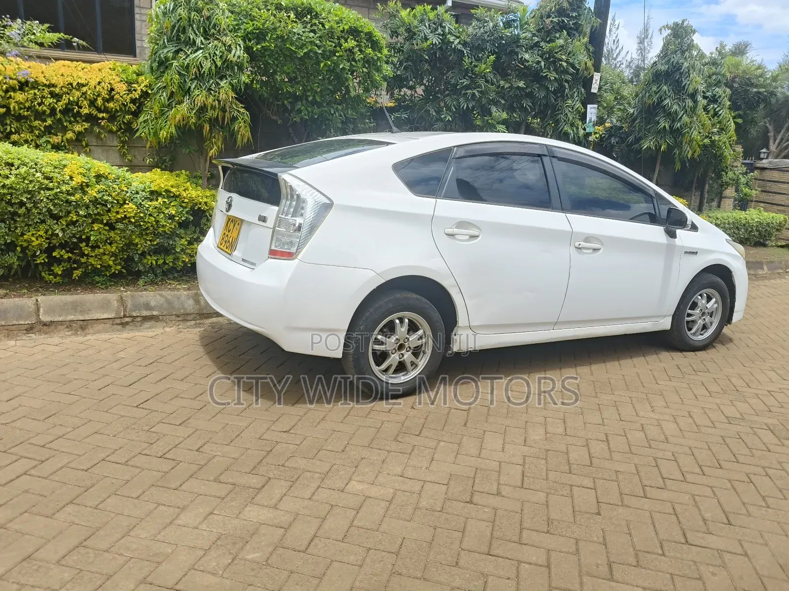 Toyota Prius 2012 White