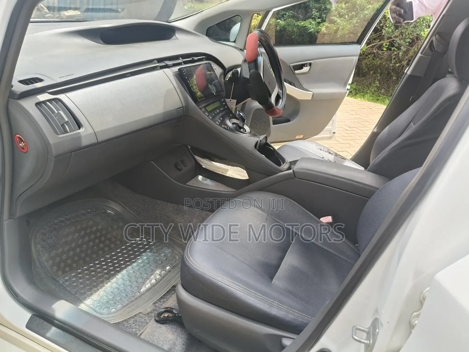 Toyota Prius 2012 White