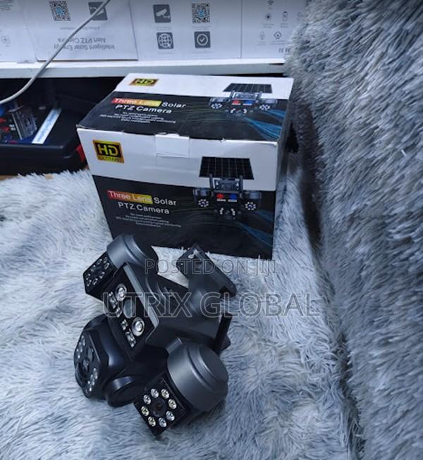 V380 4g Triple Lens Wide Coverage Solar Cctv