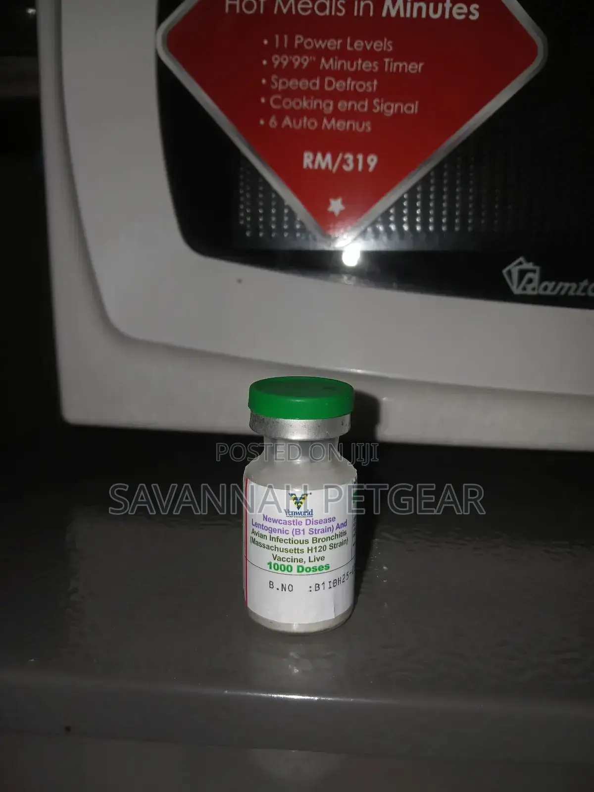Mareks Newcastle Gumboro Fowl Pox Fowl Typhoid Vaccines - 1000 Doses