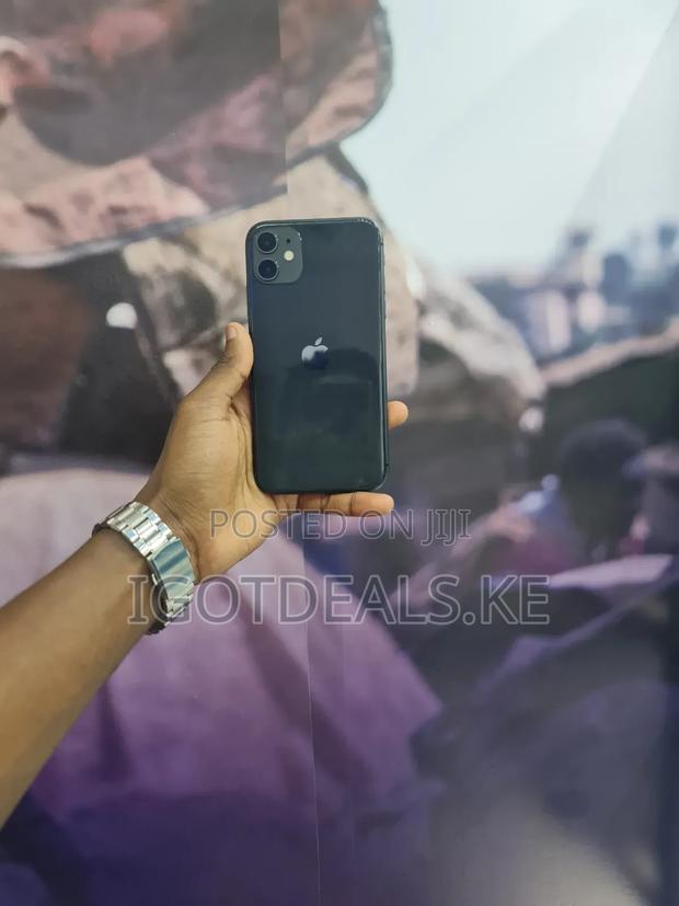 Apple iPhone 11 128 GB Black - thumbnail 3