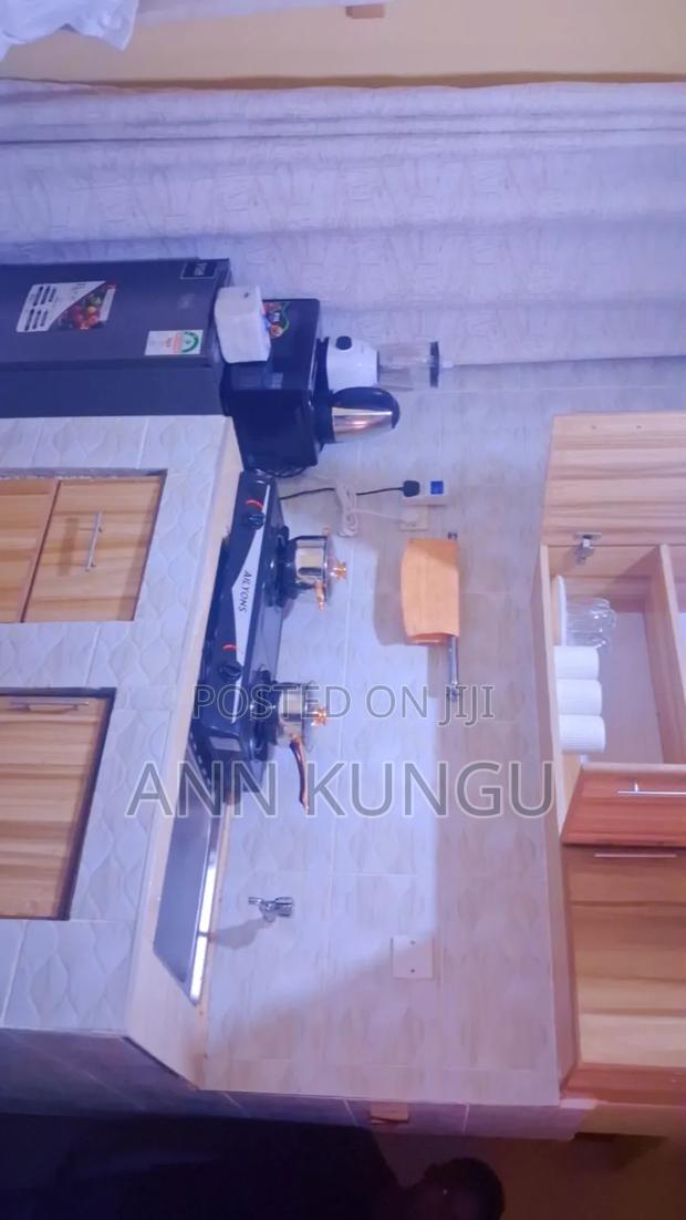 Studio Aribnb - thumbnail 3