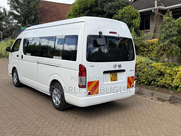 Toyota HiAce 2018 White - thumbnail 5