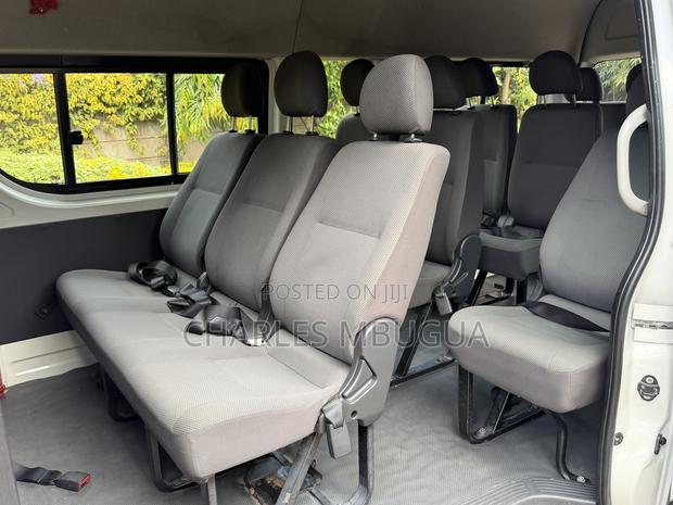 Toyota HiAce 2018 White - thumbnail 8