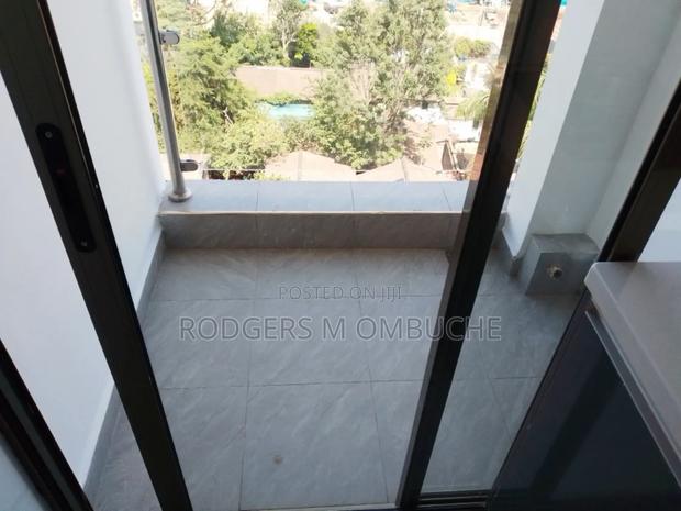 1bdrm Apartment in Valley Arcade for rent - thumbnail 4