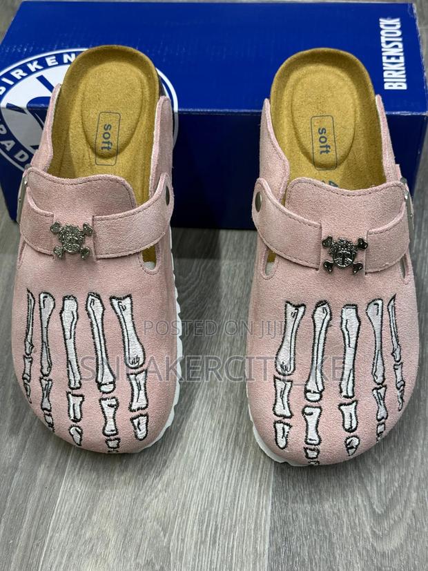 Chrome Hearts Pink Clogs - thumbnail 2