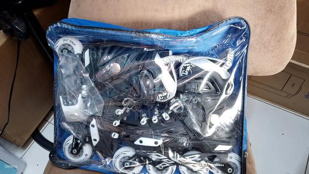 Full Set Roller Skates - main view