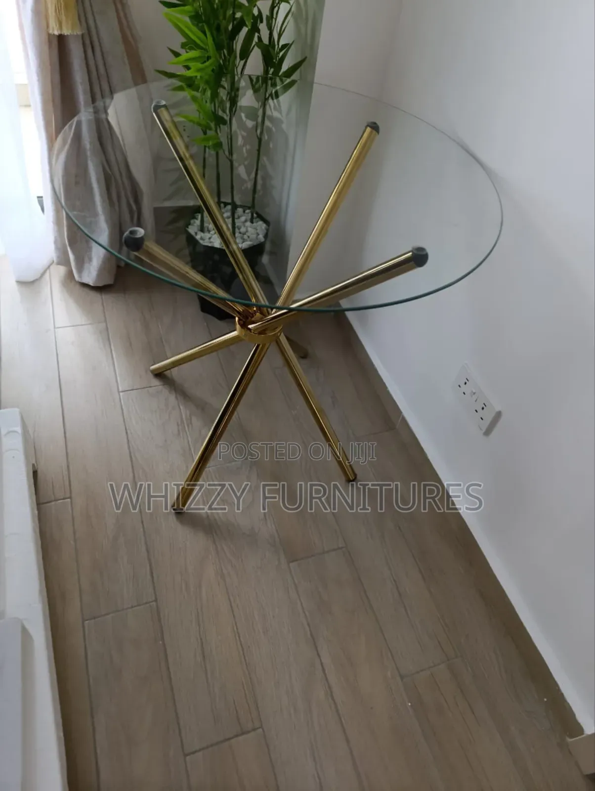 Round Glass Dining Table