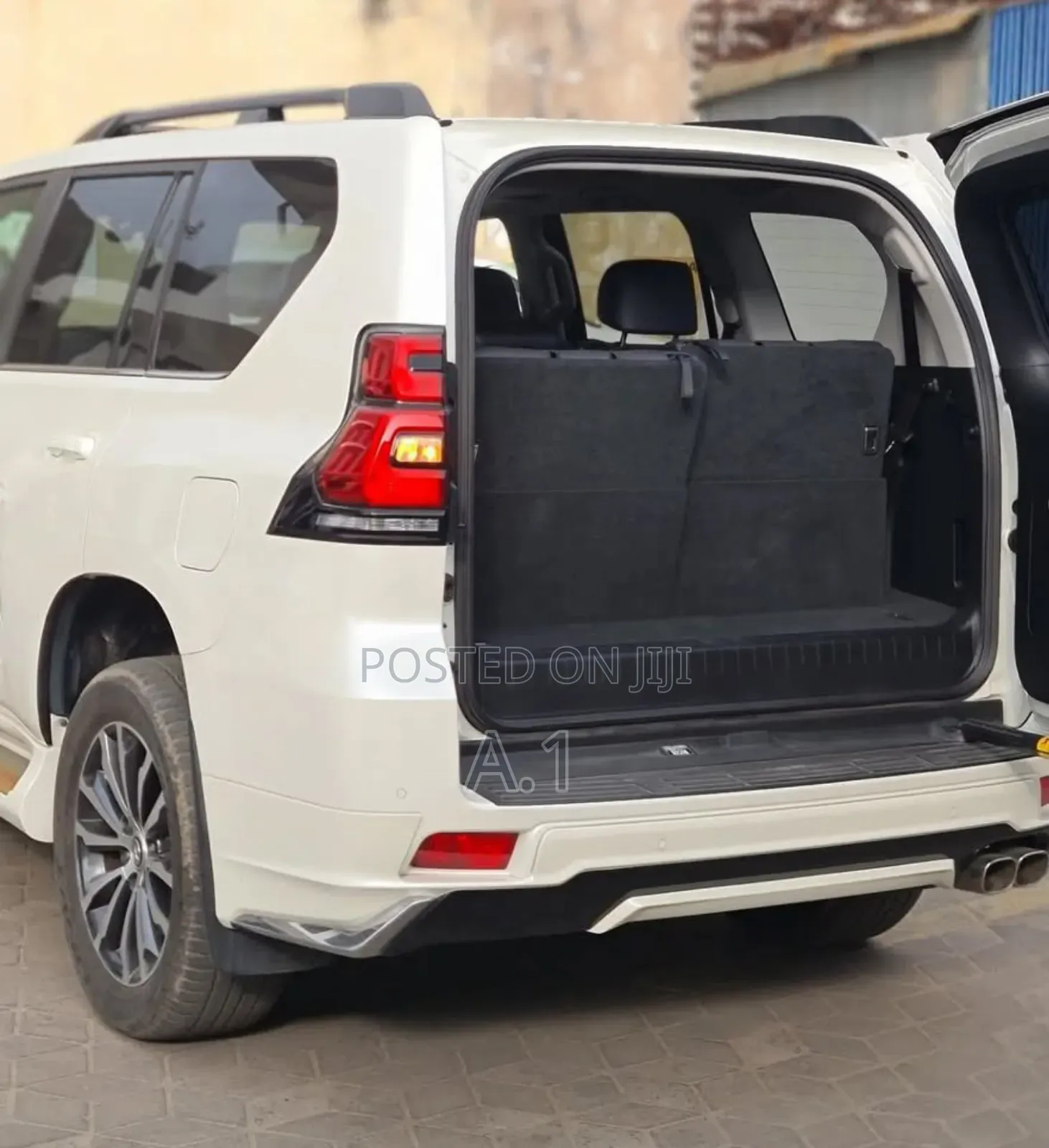 Toyota Land Cruiser Prado 2.8 2019 White
