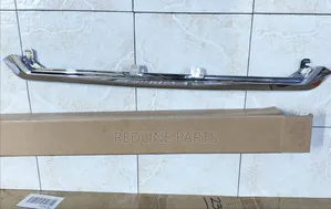 Subaru Forester SJG Bonnet Grille
