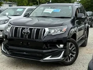 Toyota Land Cruiser Prado 2.8 2023 Black