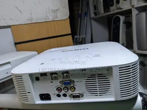  Casio Xj‐F11x Projector – Bright Lamp‐Free!