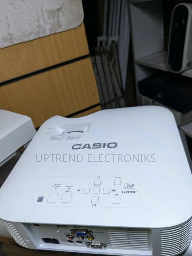  Casio Xj‐F11x Projector – Bright Lamp‐Free! - thumbnail 3