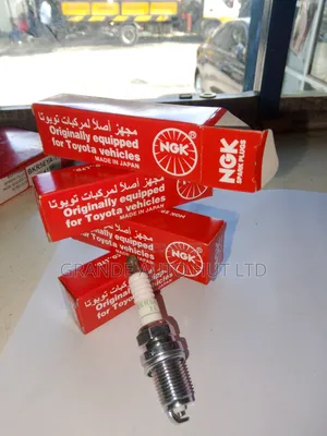 Spark Plugs for Toyota Models Short Cut (Ngk)