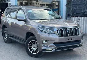 Toyota Land Cruiser Prado 2.7 2018 Gold