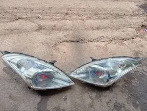 Suzuki Swift Headlight (Adjuster)