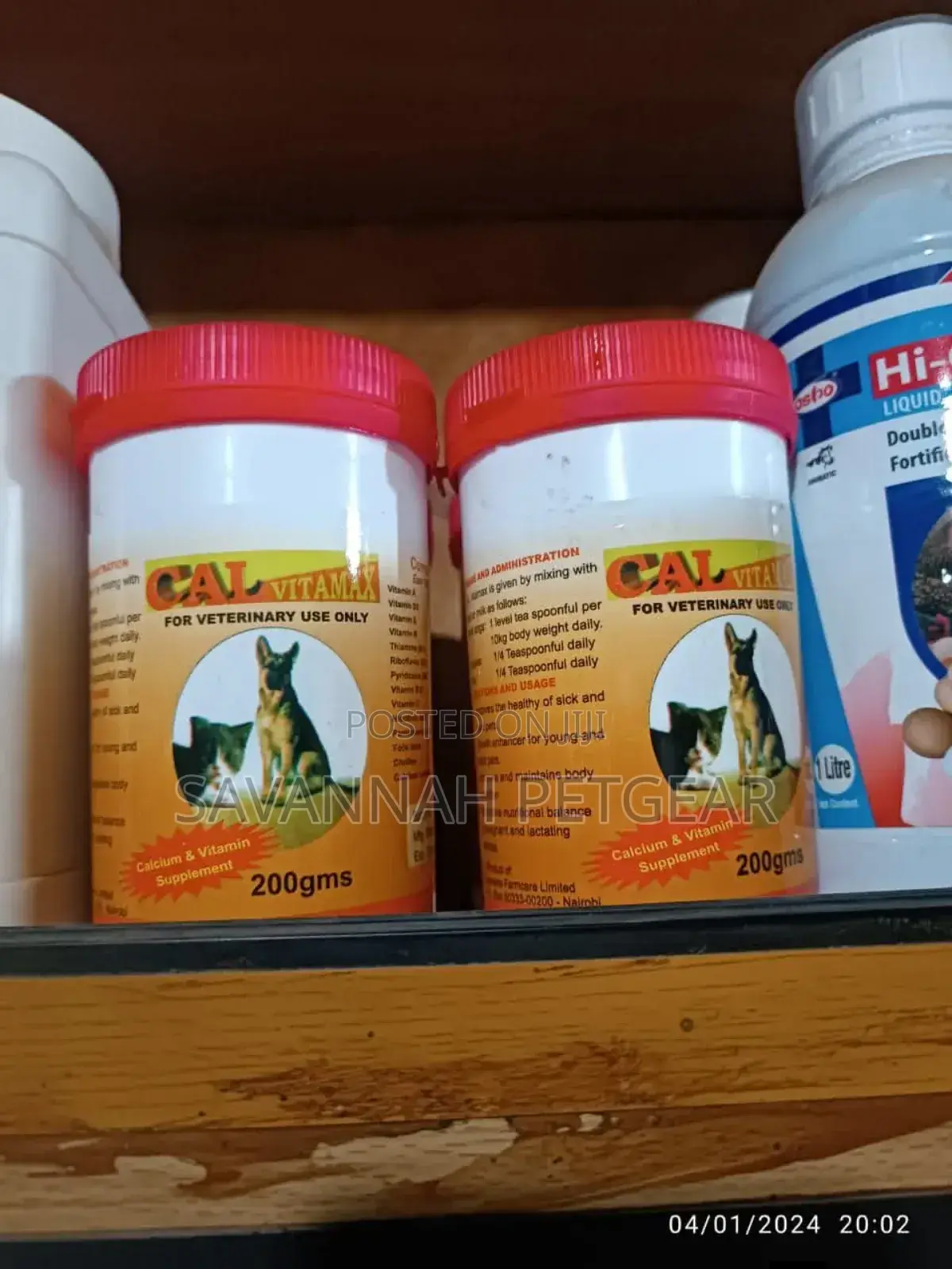 Calvitamax, Calcium Vitamin Supplement Designed for Dogs and Cats.