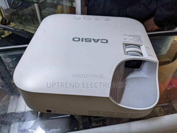  Casio Xj‐V2 Projector – Bright Lamp-Free!