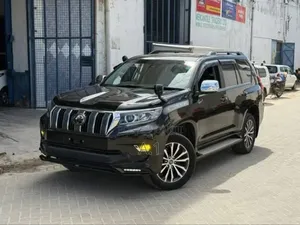 Toyota Land Cruiser Prado 2.8 2018 Black