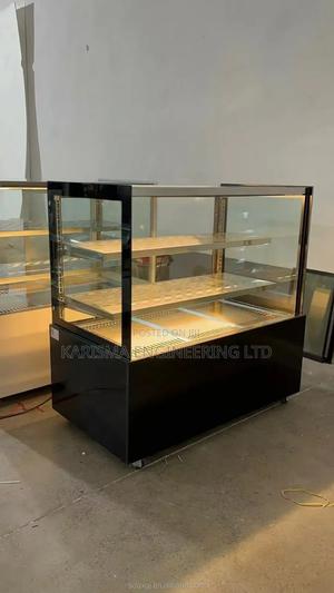 Commercial Refrigerated Cake Display
