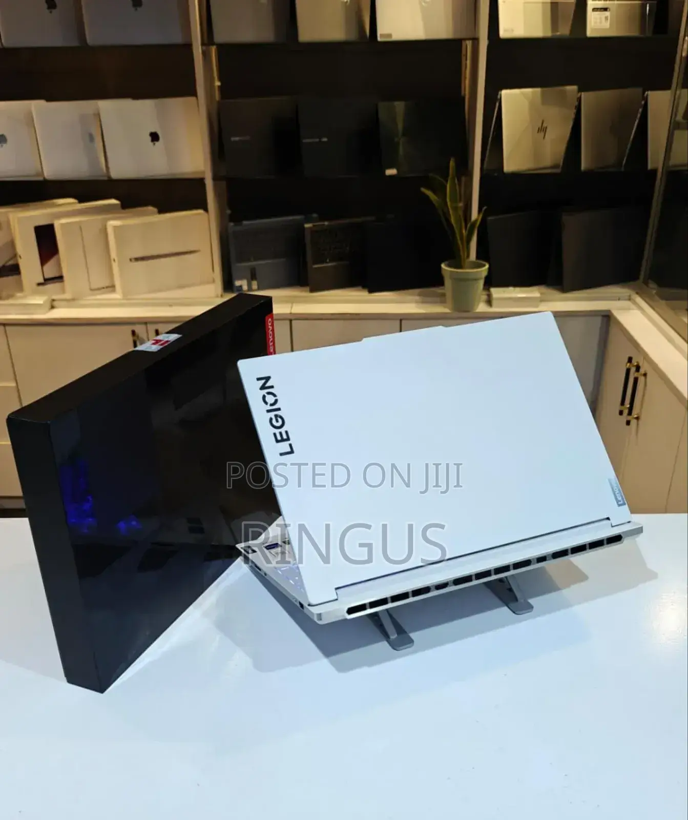 New Laptop Lenovo Lrgion 7i 32GB Intel Core i9 SSD 1T