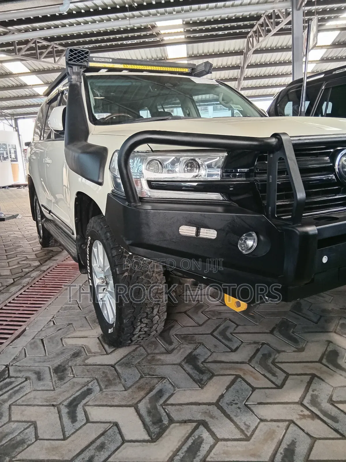 Toyota Land Cruiser 2020 White