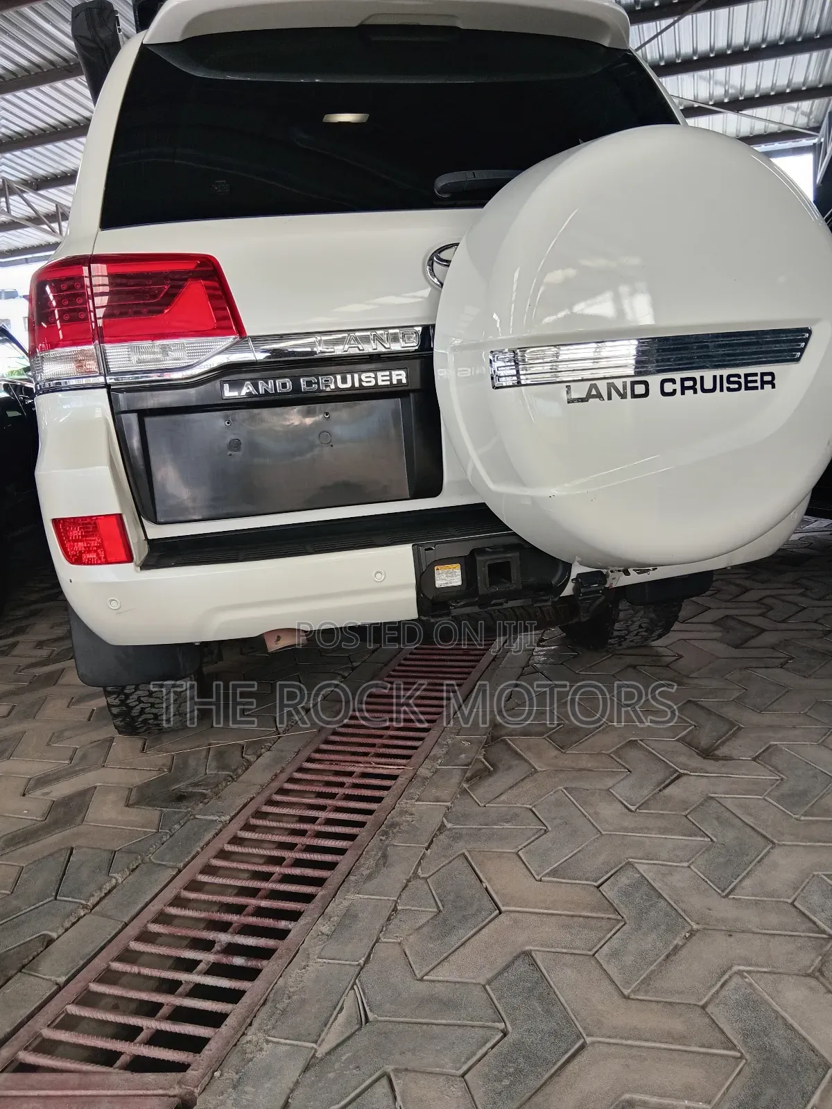 Toyota Land Cruiser 2020 White