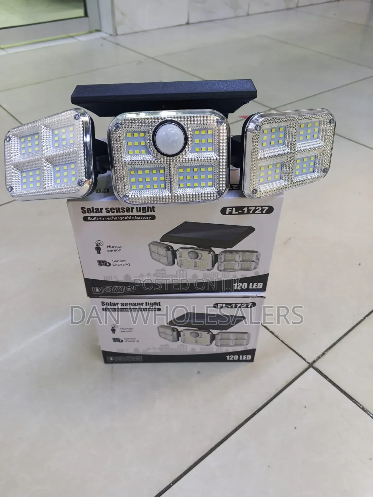 3 Head Solar Sensor Light