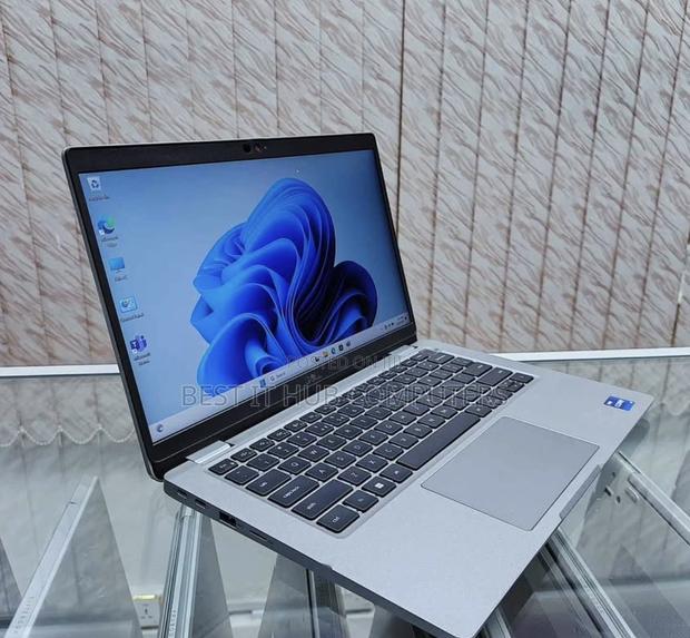 Laptop Dell Latitude 5320 8GB Intel Core i5 SSD 512GB