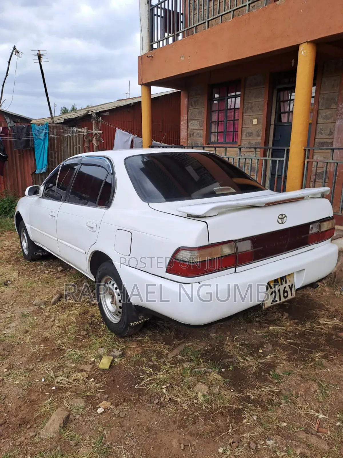 Toyota Corolla 1997 White