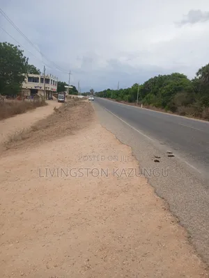 Hindi Safirisi (Lamu County) Shamba Is on Sell