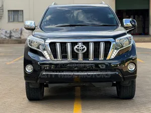 Toyota Land Cruiser Prado 2017 Black