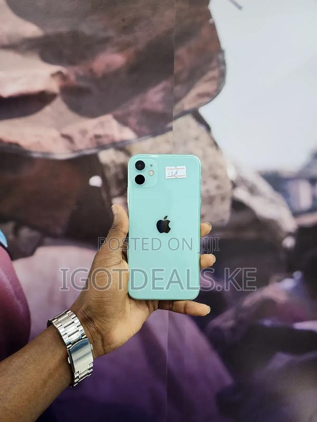 Apple iPhone 11 128 GB Green - thumbnail 2
