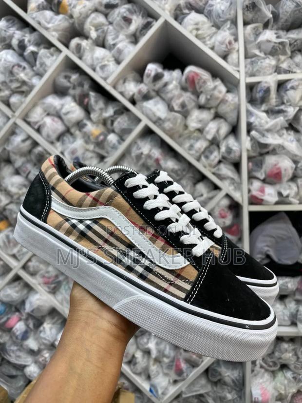 Cusomized Skater Vans - thumbnail 6