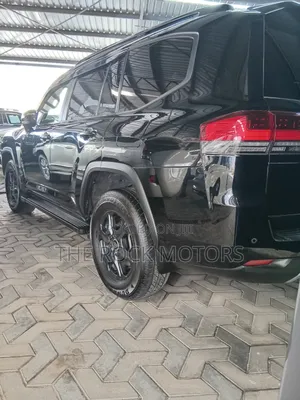 Toyota Land Cruiser 2021 Black