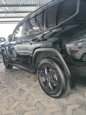 Toyota Land Cruiser 2021 Black