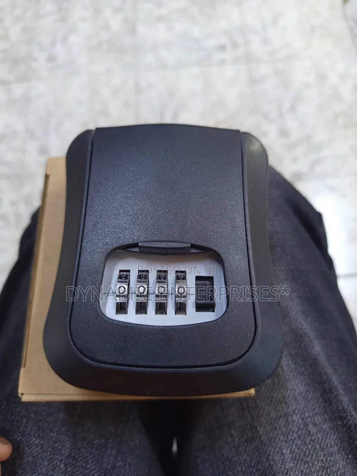 Wall-mounted Key Lock Box