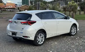 Toyota Auris 2017 White