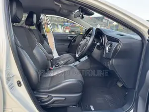 Toyota Auris 2017 White