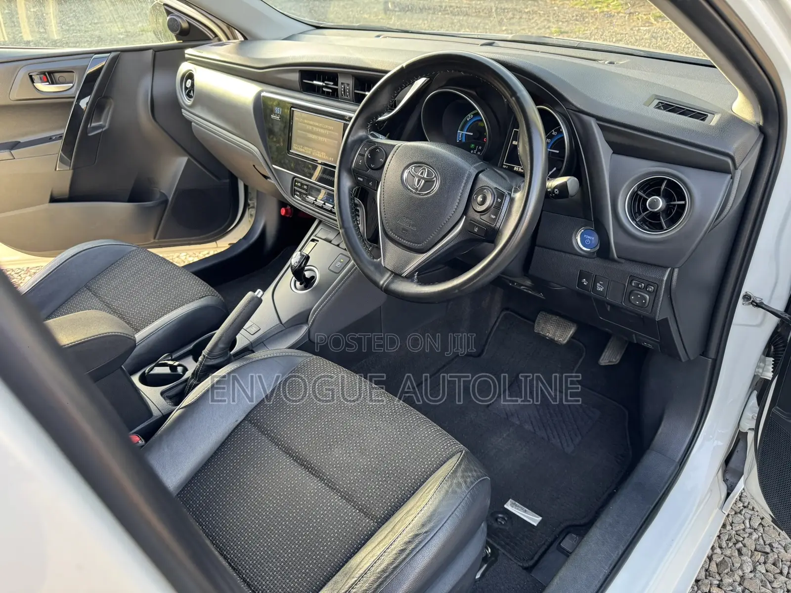 Toyota Auris 2017 White