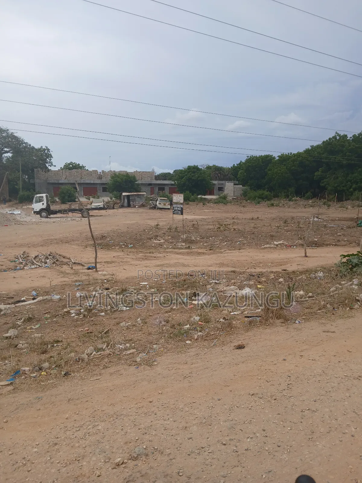 Plots on Sell in Hindi Town Stage