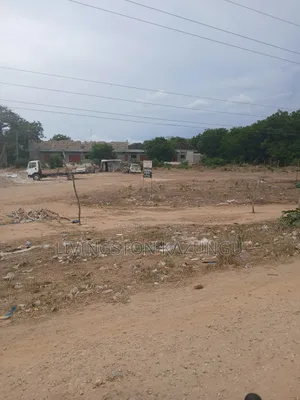 Plots on Sell in Hindi Town Stage