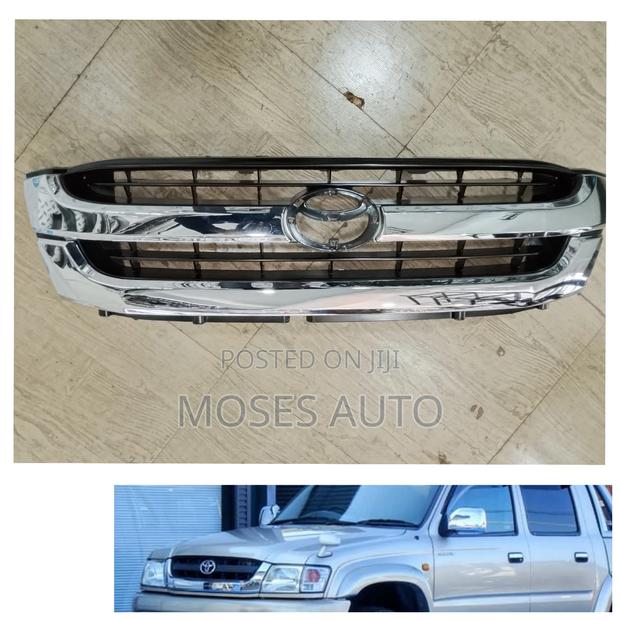 Hilux Millinium 2002 Grill
