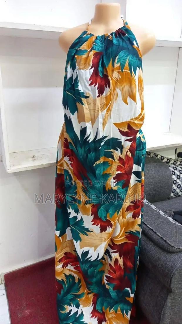 Backless Dera - thumbnail 3